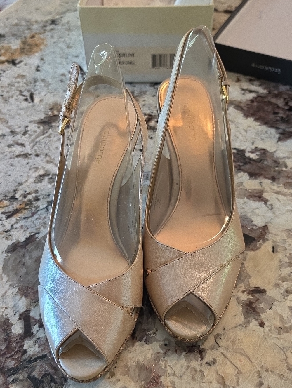 Luz Clairborne Peep Toe Slingback Heels in Gold Like New